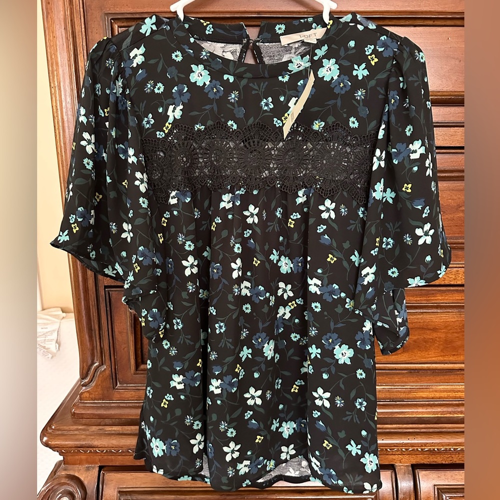 Loft Bell Short Sleeve Blouse Size XSP New